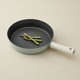 Suit-IH frypan - 2 colors (pink, mint) CSU1263